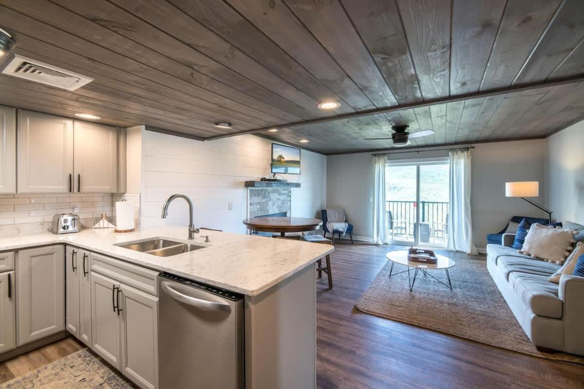 Modern Mountain Escape Βίλα Gatlinburg Εξωτερικό φωτογραφία